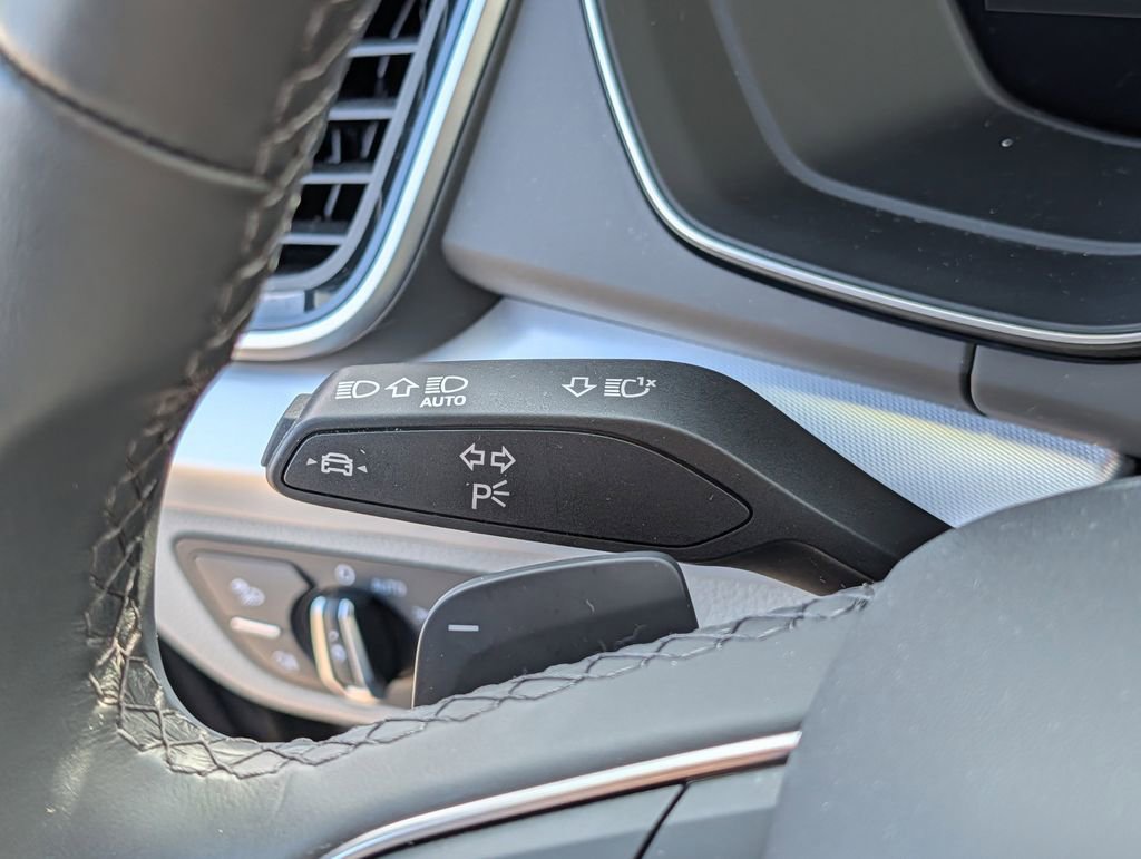 Used 2025 Audi Q5 2.0T Premium image 39