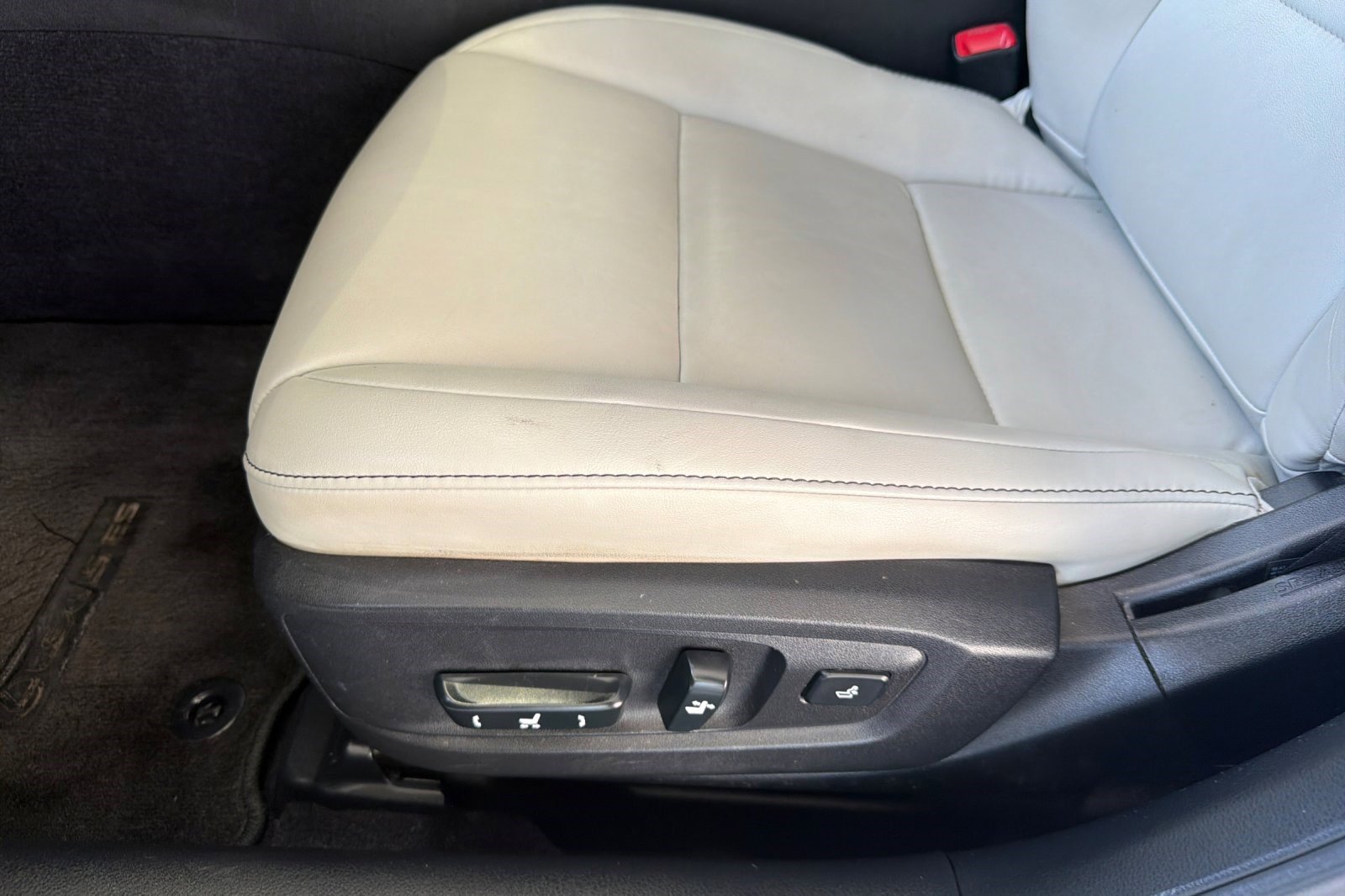 Used 2013 Lexus ES 350 w/ Premium Pkg FWD image 14