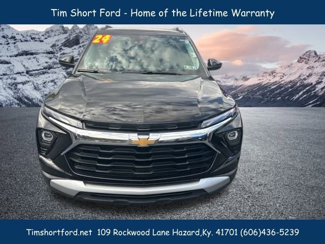 Used 2024 Chevrolet TrailBlazer LT w/ Convenience Package image 2