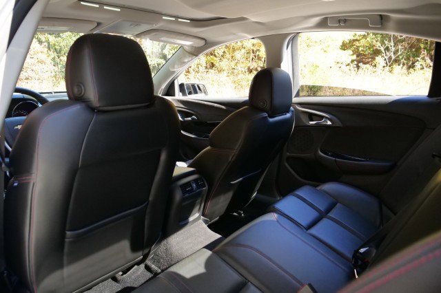 Used 2017 Chevrolet SS / 6.2L V8 / Cooled Seats / Sun image 32