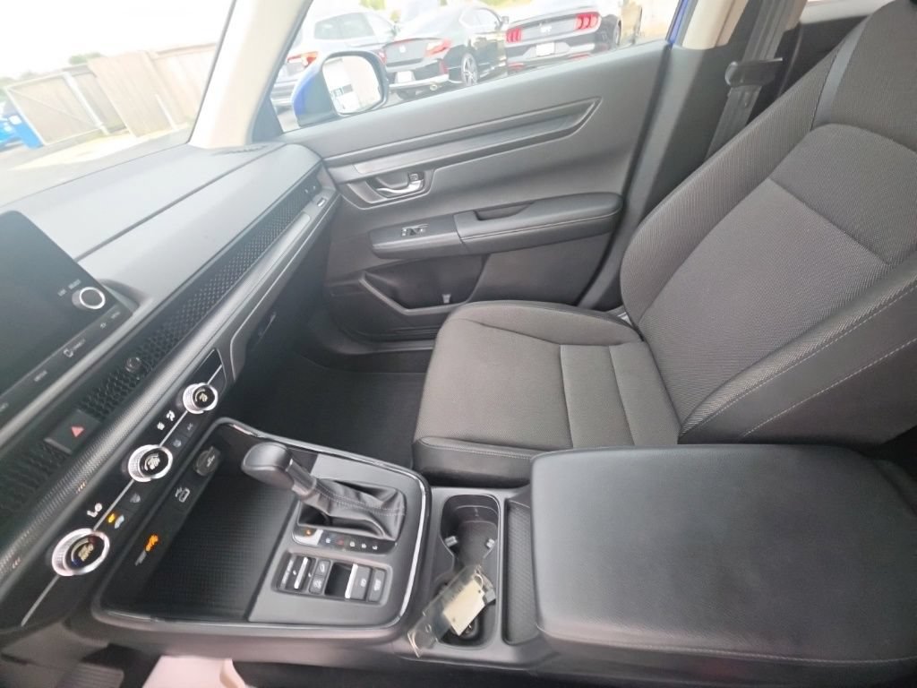 Used 2025 Honda CR-V LX image 22