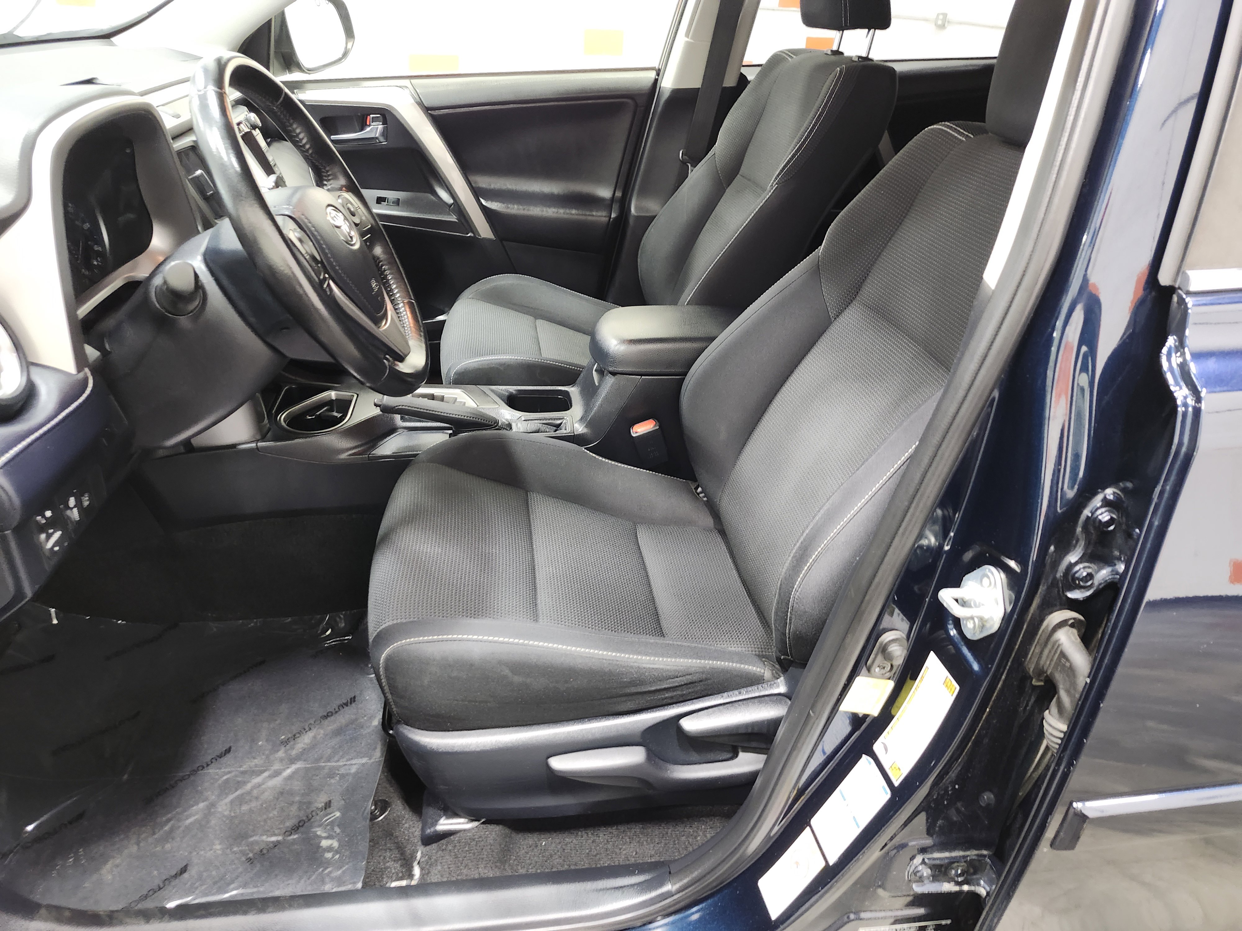 Used 2018 Toyota RAV4 XLE w/ Plus Extra Value Package image 24