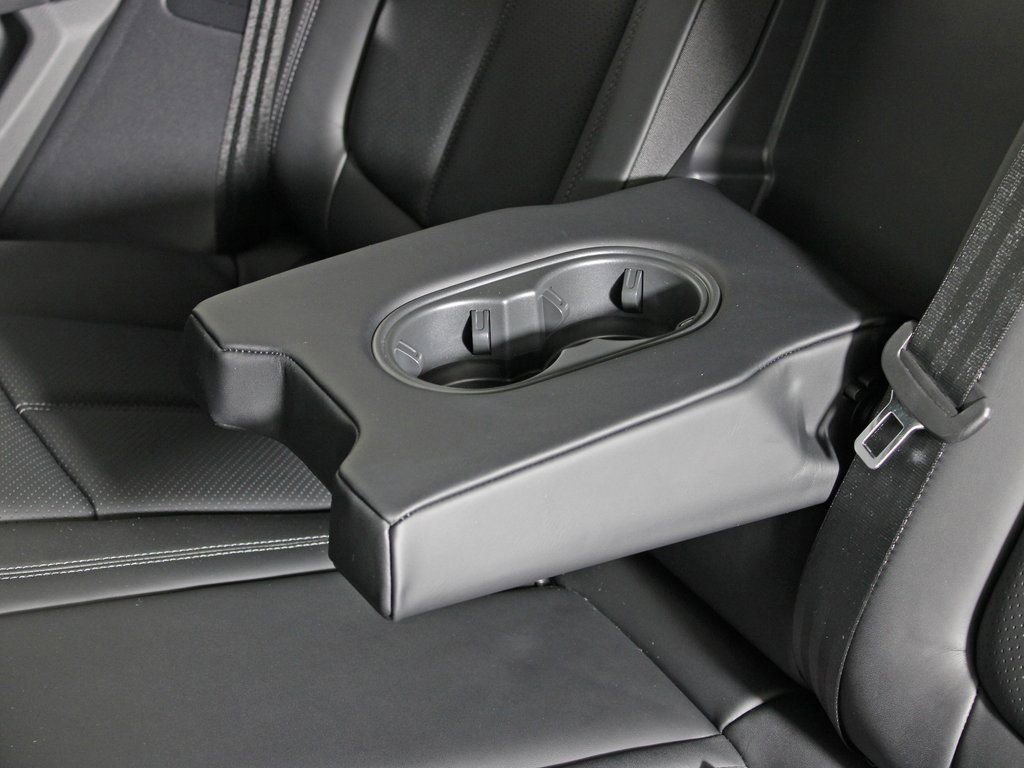 Certified 2026 Porsche Macan image 36