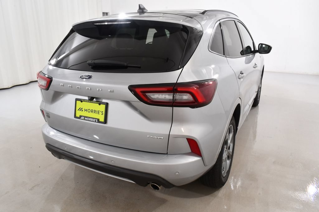 Used 2024 Ford Escape ST-Line w/ Tech Pack #1 AWD/4WD image 12
