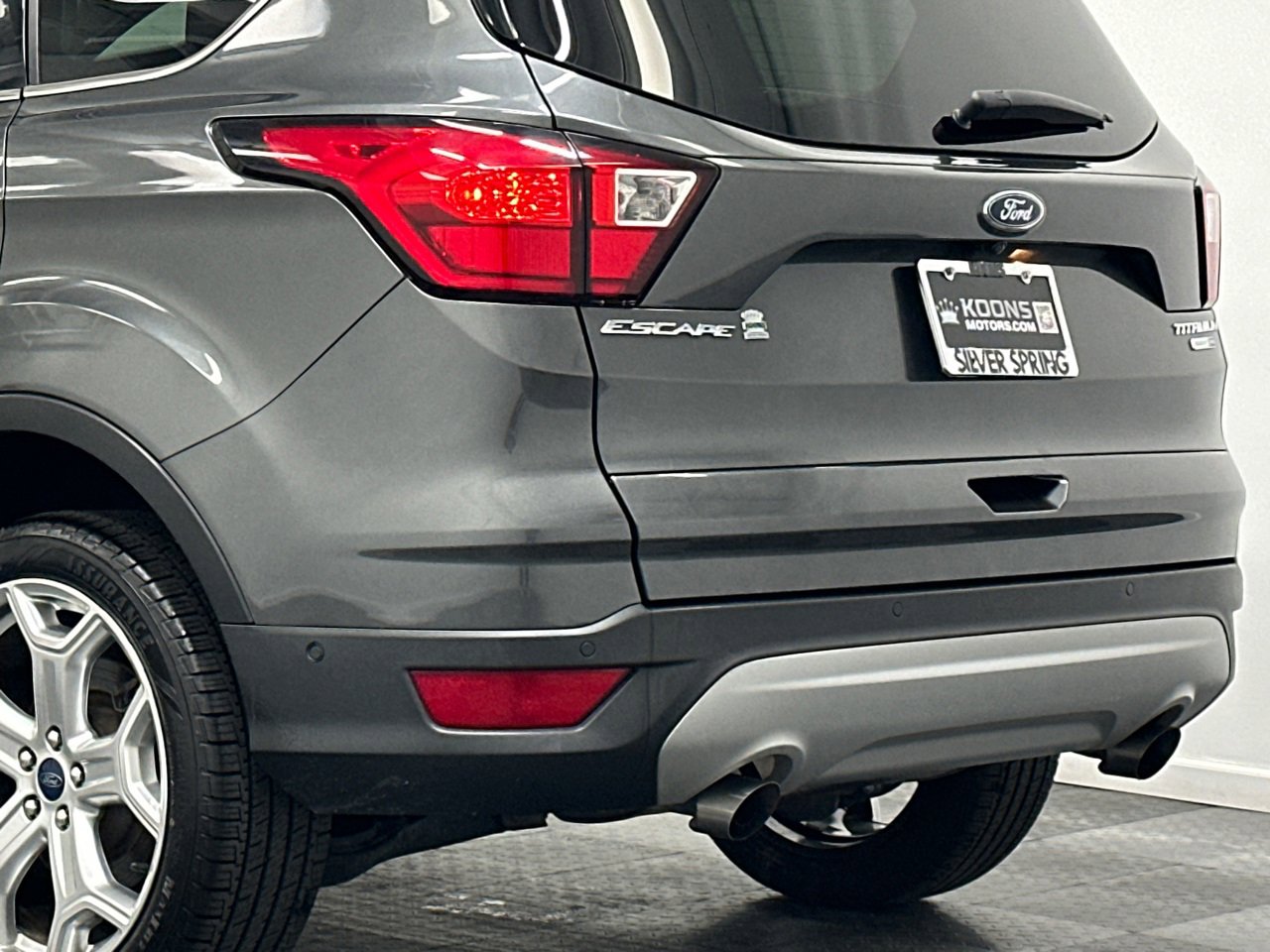 Used 2019 Ford Escape Titanium image 7