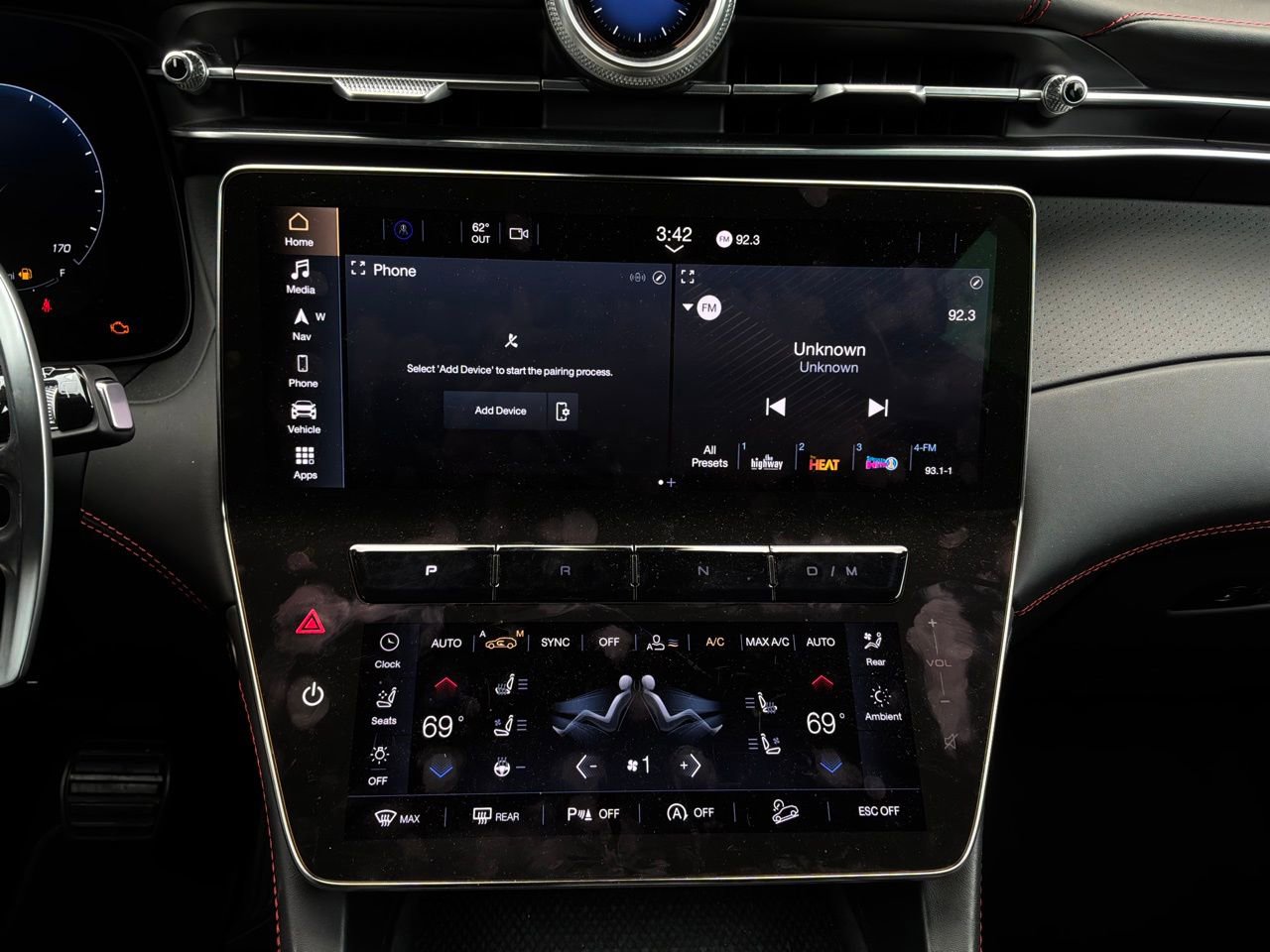 Used 2023 Maserati Grecale Modena AWD/4WD image 29