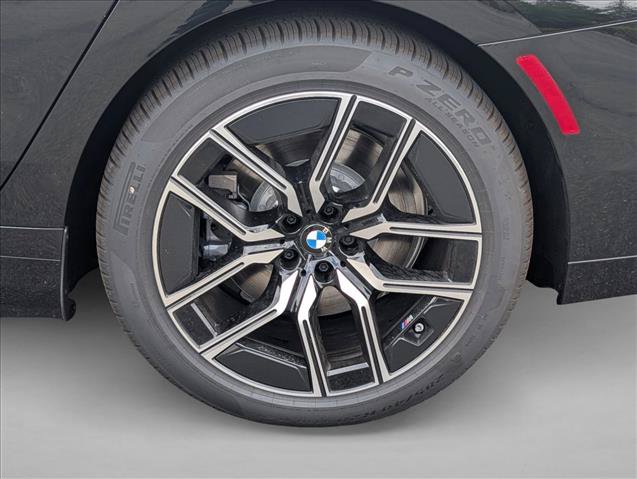 New 2026 BMW i7 M70 w/ M Sport Package RWD image 11