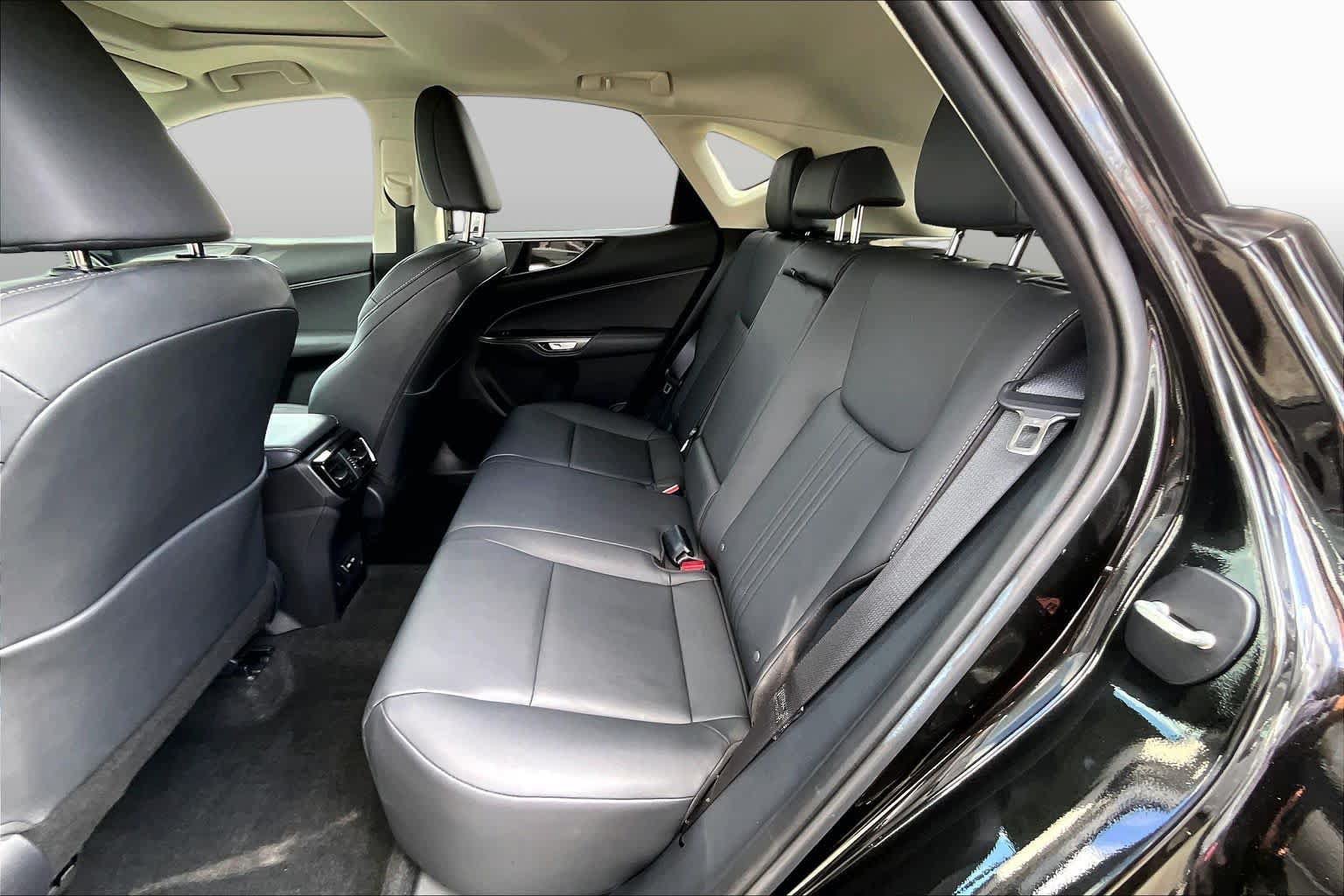 Used 2025 Lexus NX 250 FWD image 19