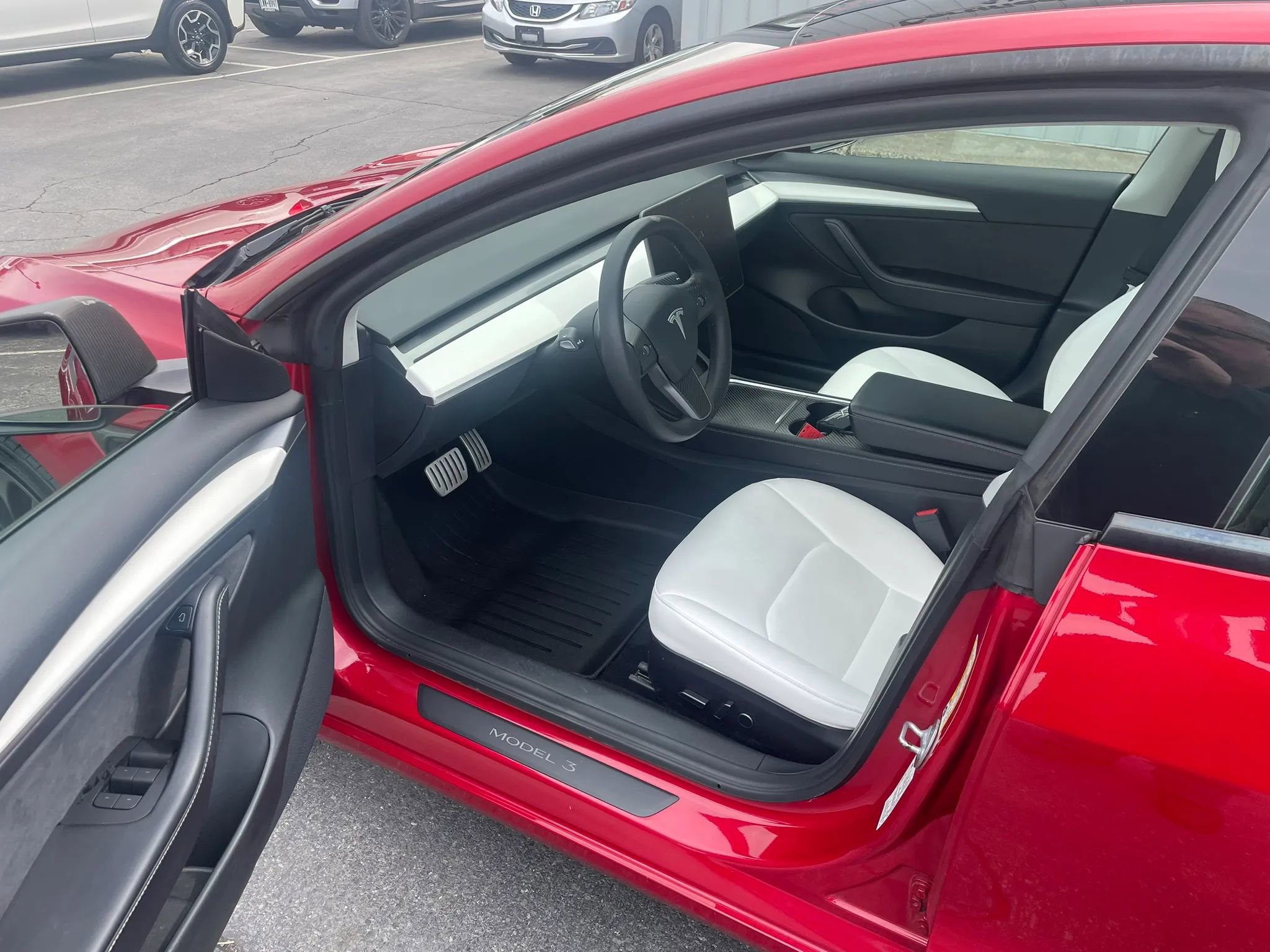 Used 2022 Tesla Model 3 Performance image 12