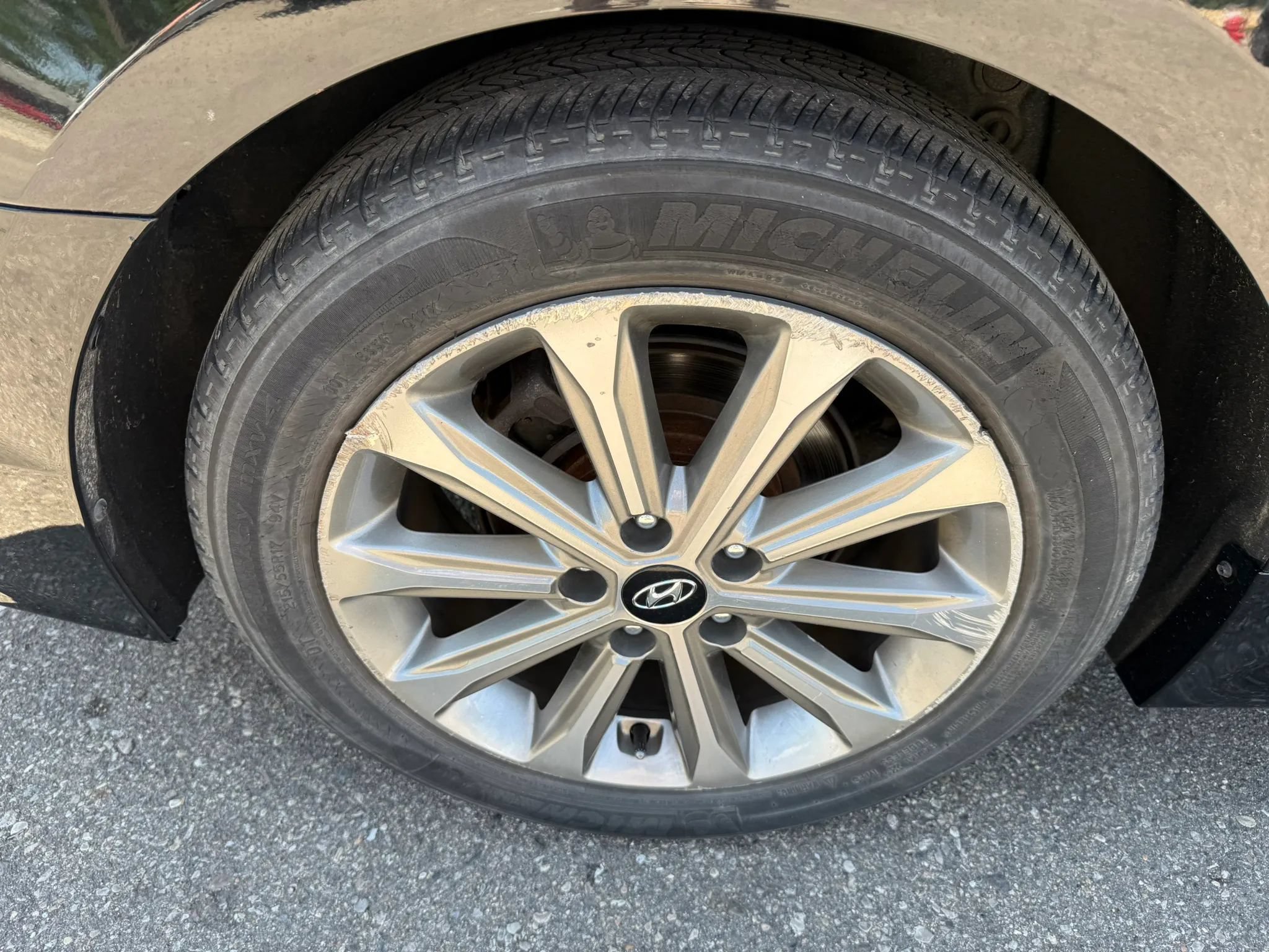 Used 2017 Hyundai Sonata Limited w/ Cargo Package FWD image 11