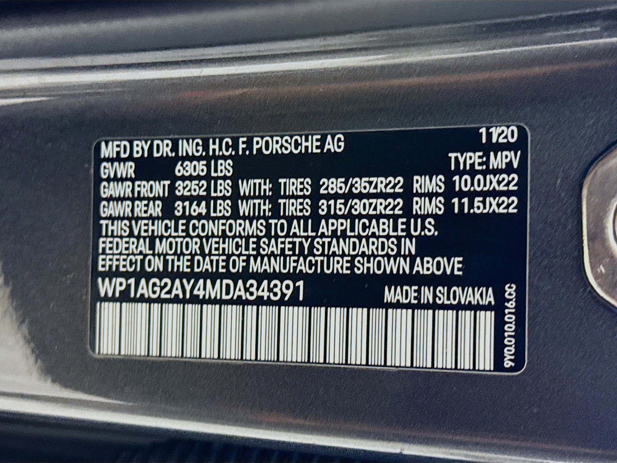 Certified 2021 Porsche Cayenne GTS image 12