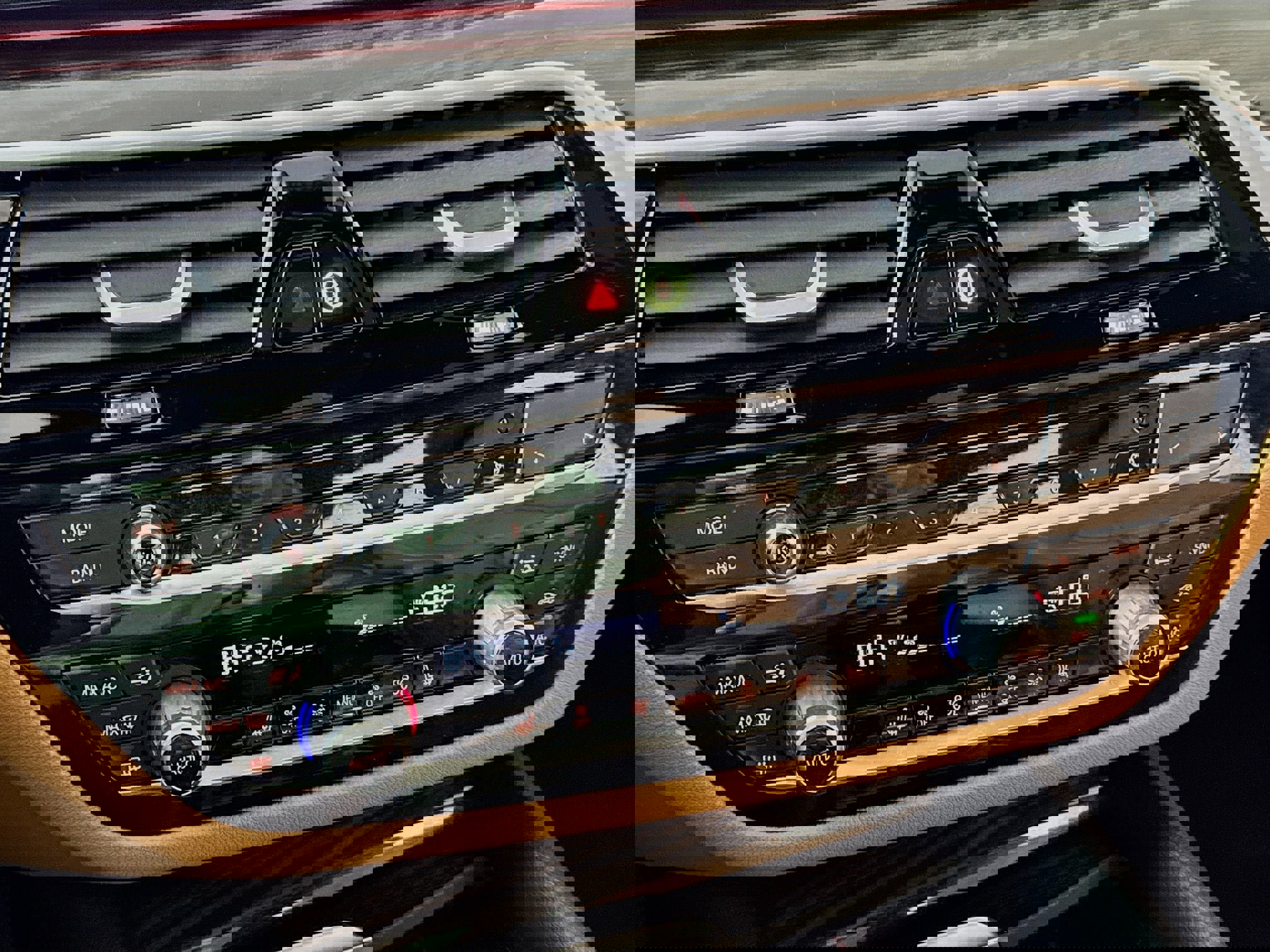 Used 2023 BMW 530e xDrive w/ Executive Package image 20