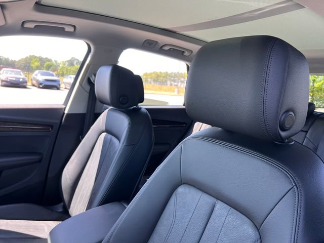 Used 2018 Audi Q5 Prestige w/ Prestige Package AWD/4WD image 15