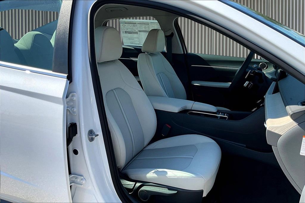 New 2026 Hyundai Sonata Blue image 9