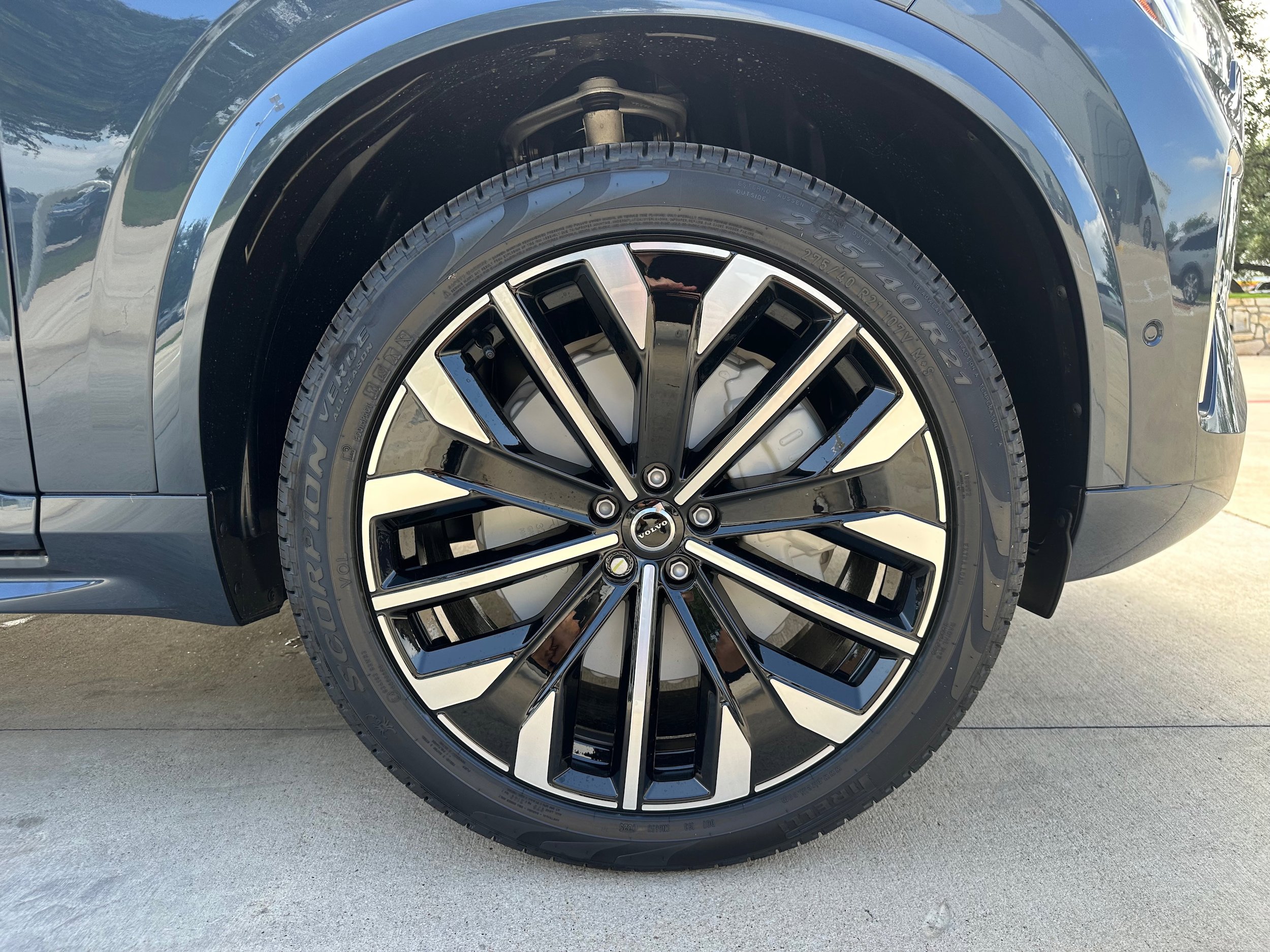 Used 2026 Volvo XC90 B6 Plus w/ Protection Package Premier AWD/4WD image 7