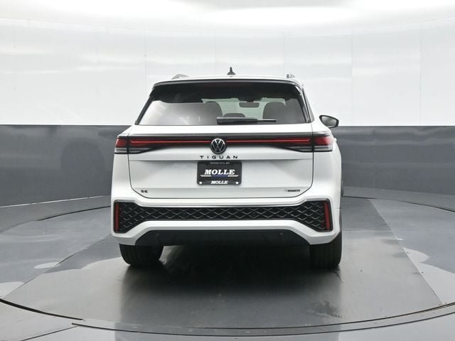 New 2026 Volkswagen Tiguan SE R-Line AWD/4WD image 6