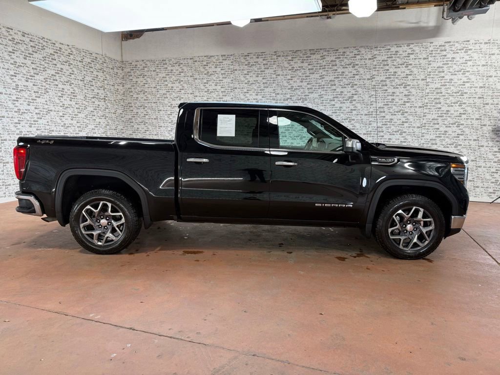 Used 2022 GMC Sierra 1500 SLT w/ SLT Convenience Package image 8