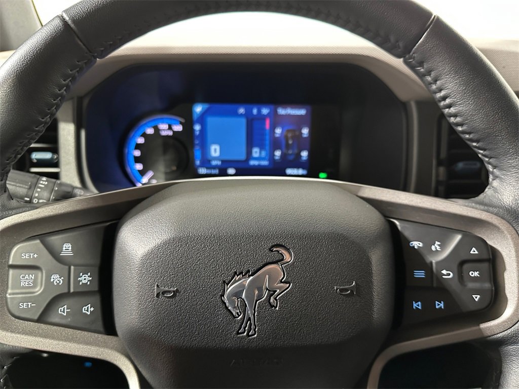 Used 2024 Ford Bronco Wildtrak image 14