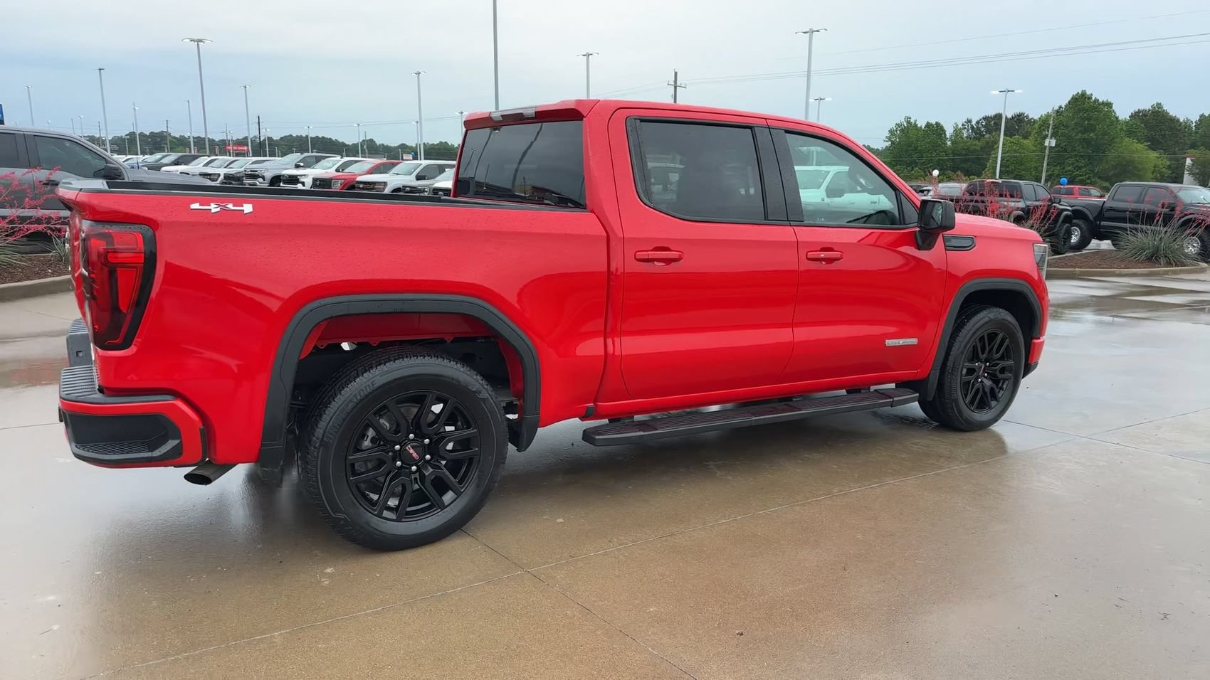 Used 2024 GMC Sierra 1500 Elevation AWD/4WD image 8