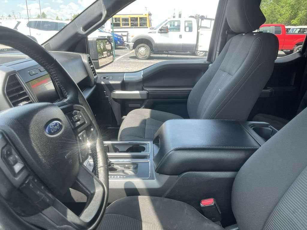 Used 2017 Ford F150 XLT w/ Equipment Group 302A Luxury AWD/4WD image 5