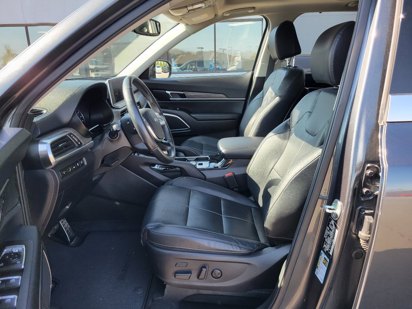 Used 2022 Kia Telluride SX image 16