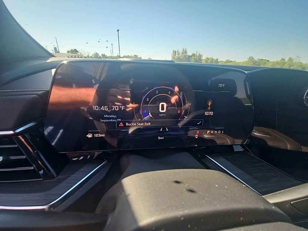 New 2026 Chevrolet Suburban Premier image 27