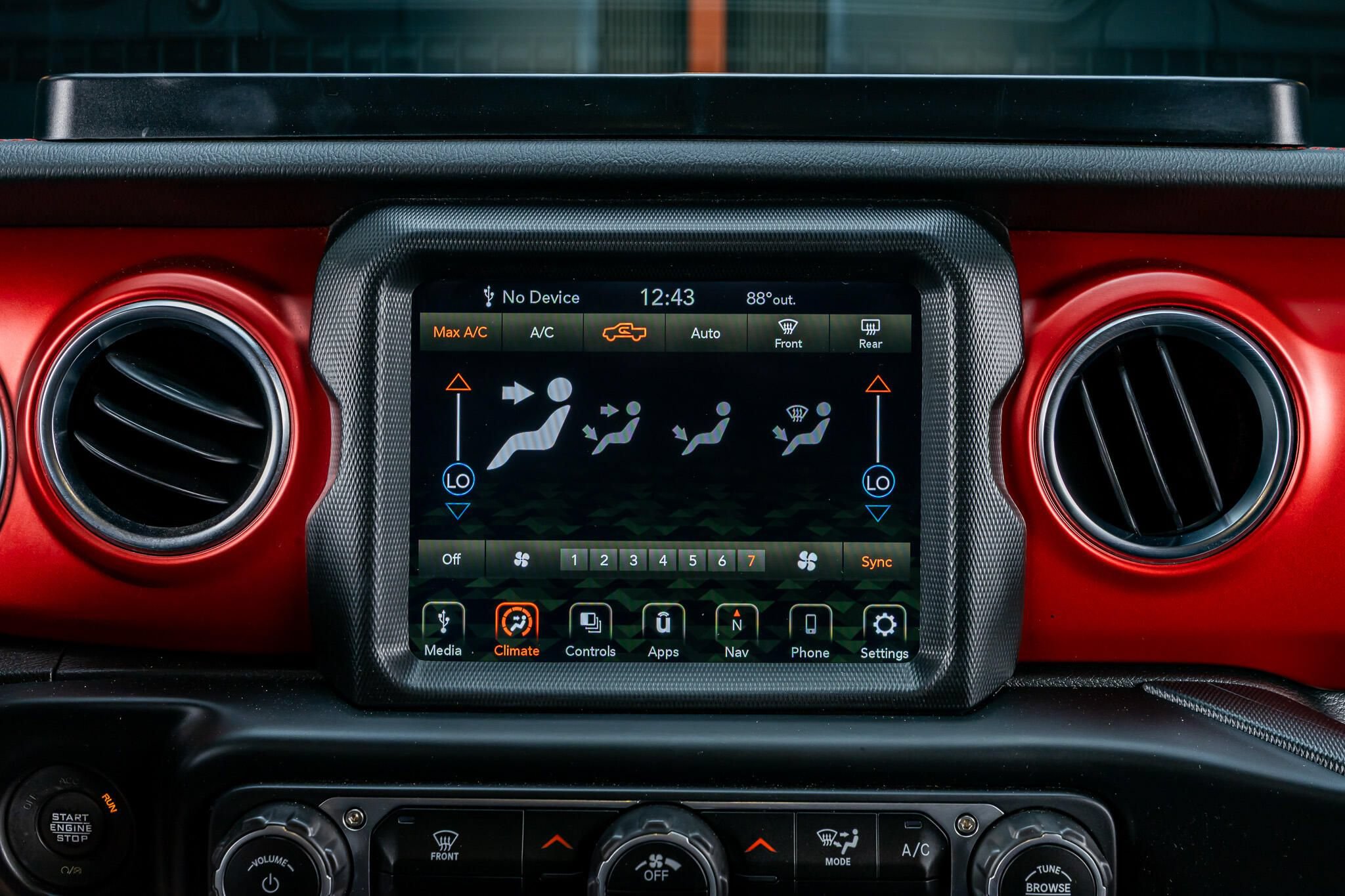 Used 2022 Jeep Gladiator Rubicon w/ LED Lighting Group AWD/4WD image 21