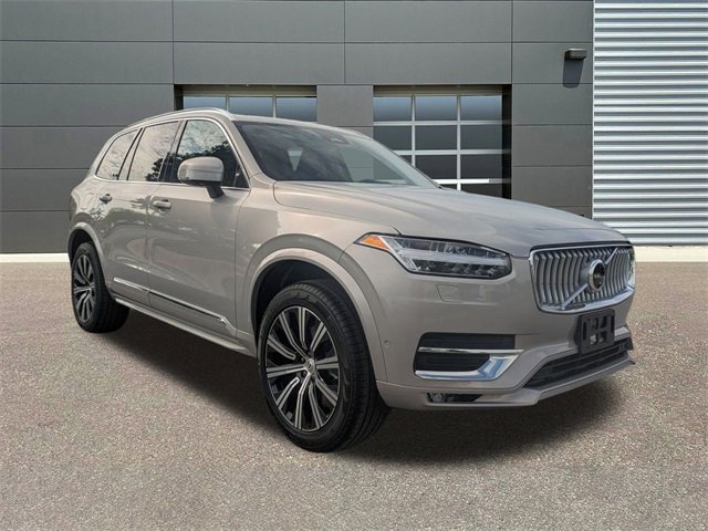 New 2025 Volvo XC90 B6 Plus image 1