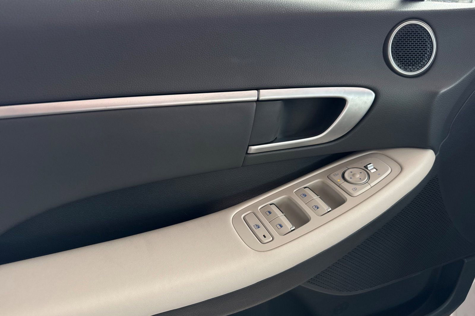 Used 2024 Hyundai Sonata SEL FWD image 12