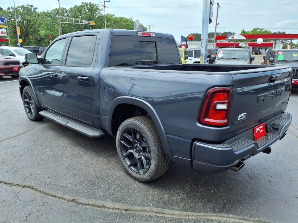 New 2025 RAM 1500 Laramie image 4