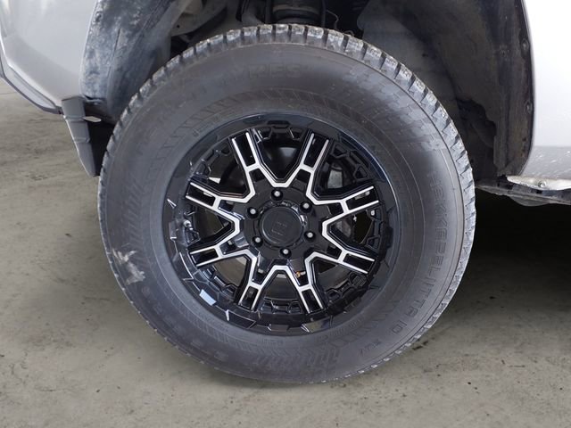 Used 2020 Toyota Tacoma SR5 image 14