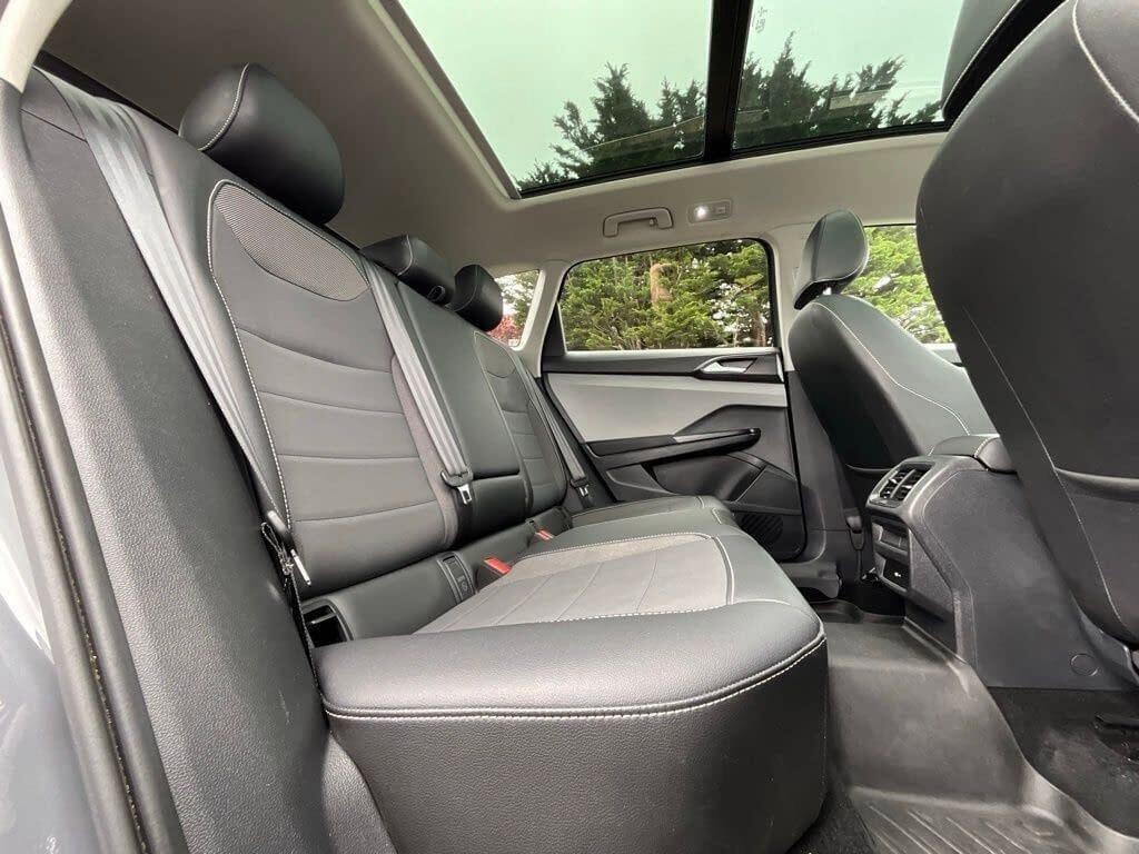 Used 2023 Volkswagen Taos SE AWD/4WD image 14