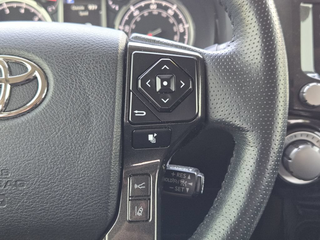 Used 2024 Toyota 4Runner TRD Off-Road Premium w/ Moonroof Package AWD/4WD image 30