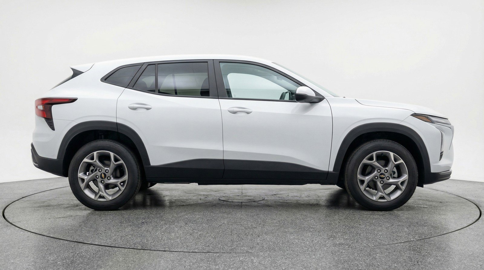 Used 2025 Chevrolet Trax LT w/ LT Convenience Package FWD image 11