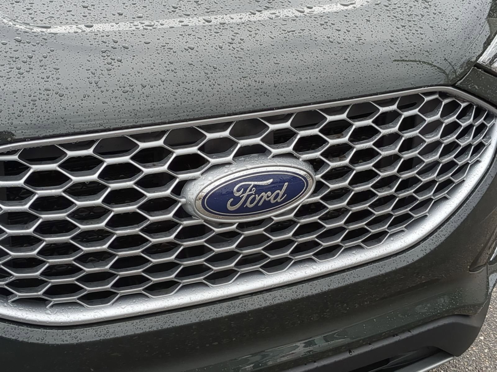 Used 2023 Ford Edge SEL image 15