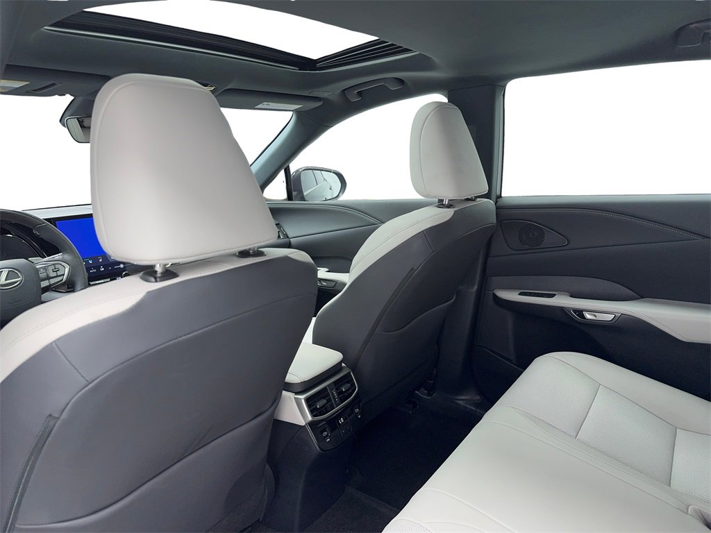 Used 2024 Lexus RX 350 Premium w/ Accessory Package (Z1) image 40