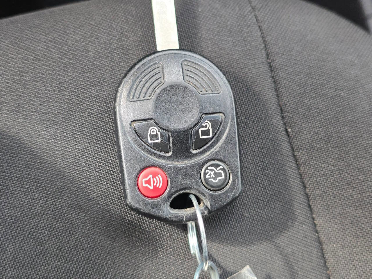 Used 2018 Ford Focus SE image 32