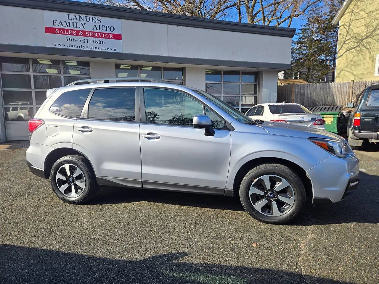 Used 2018 Subaru Forester 2.5i Premium w/ All-Weather Package image 3