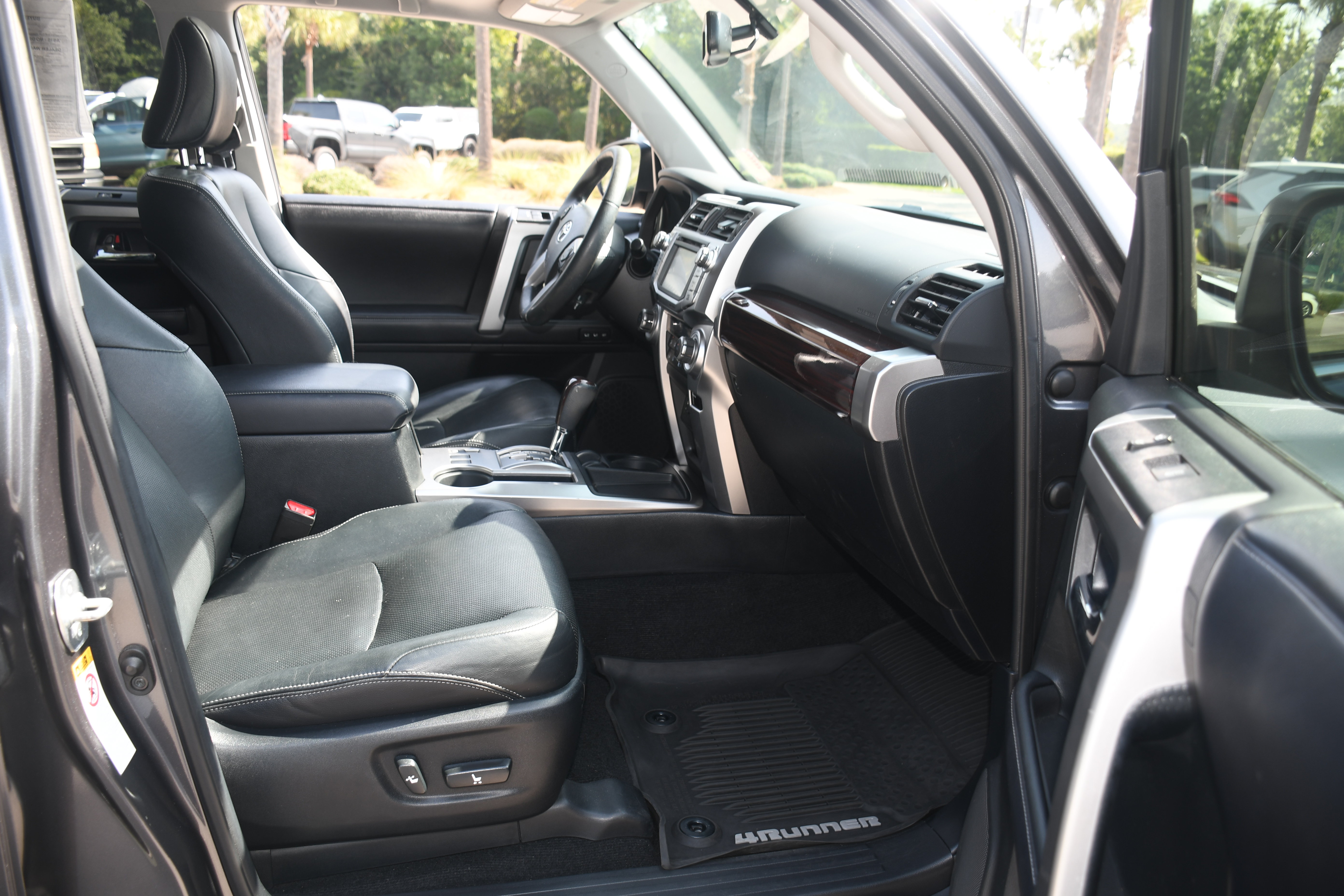 Used 2019 Toyota 4Runner Limited RWD image 24