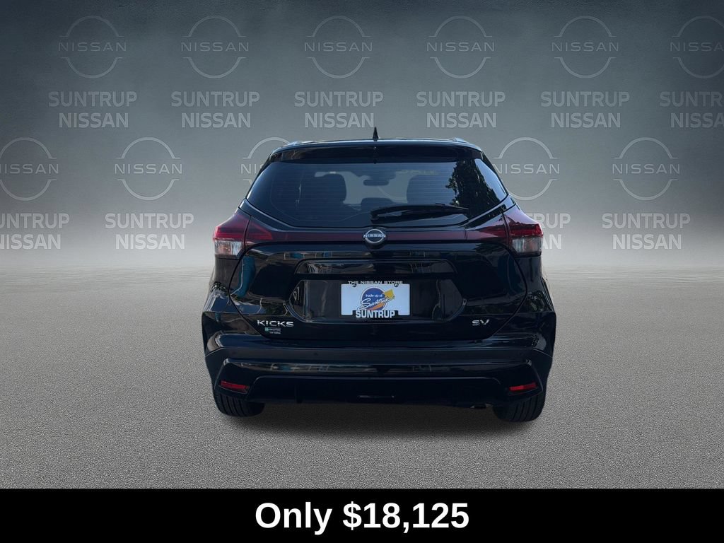 Used 2023 Nissan Kicks SV FWD image 4