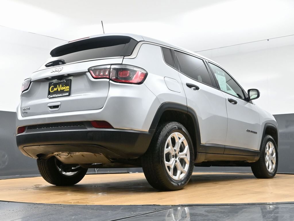Used 2024 Jeep Compass Sport image 53