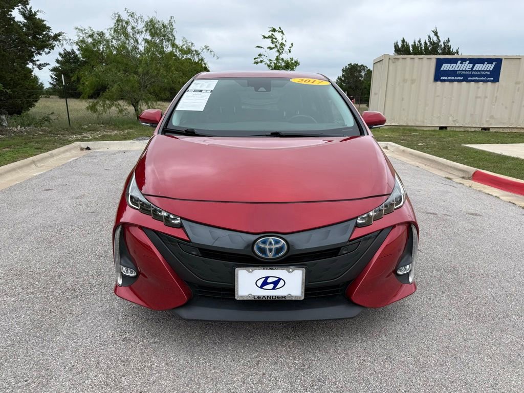 Used 2017 Toyota Prius Prime Advanced FWD image 2