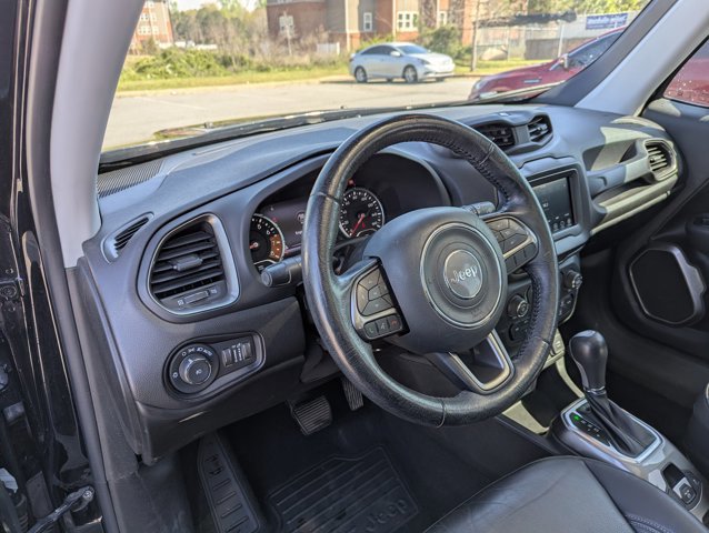 Used 2020 Jeep Renegade Limited image 11
