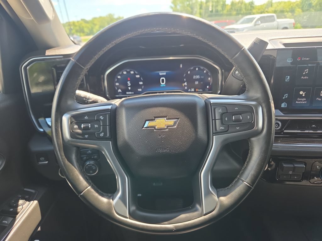 Certified 2024 Chevrolet Silverado 1500 LT AWD/4WD image 13