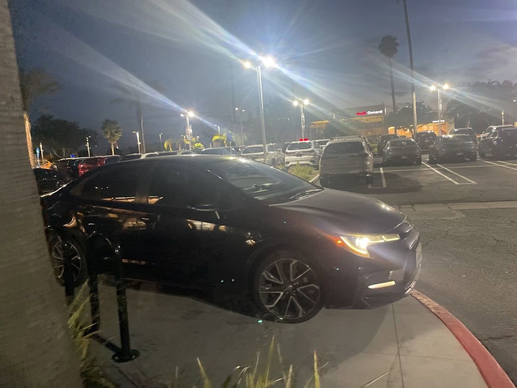 Used 2020 Toyota Corolla SE w/ Carpet Mat Package (TMS) image 8