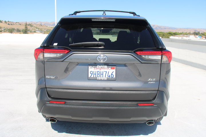 Certified 2023 Toyota RAV4 XLE w/ XLE Grade Weather Package AWD/4WD image 4