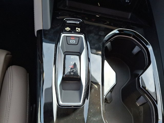 Used 2025 Audi Q5 Premium Plus w/ Premium Plus AWD/4WD image 11
