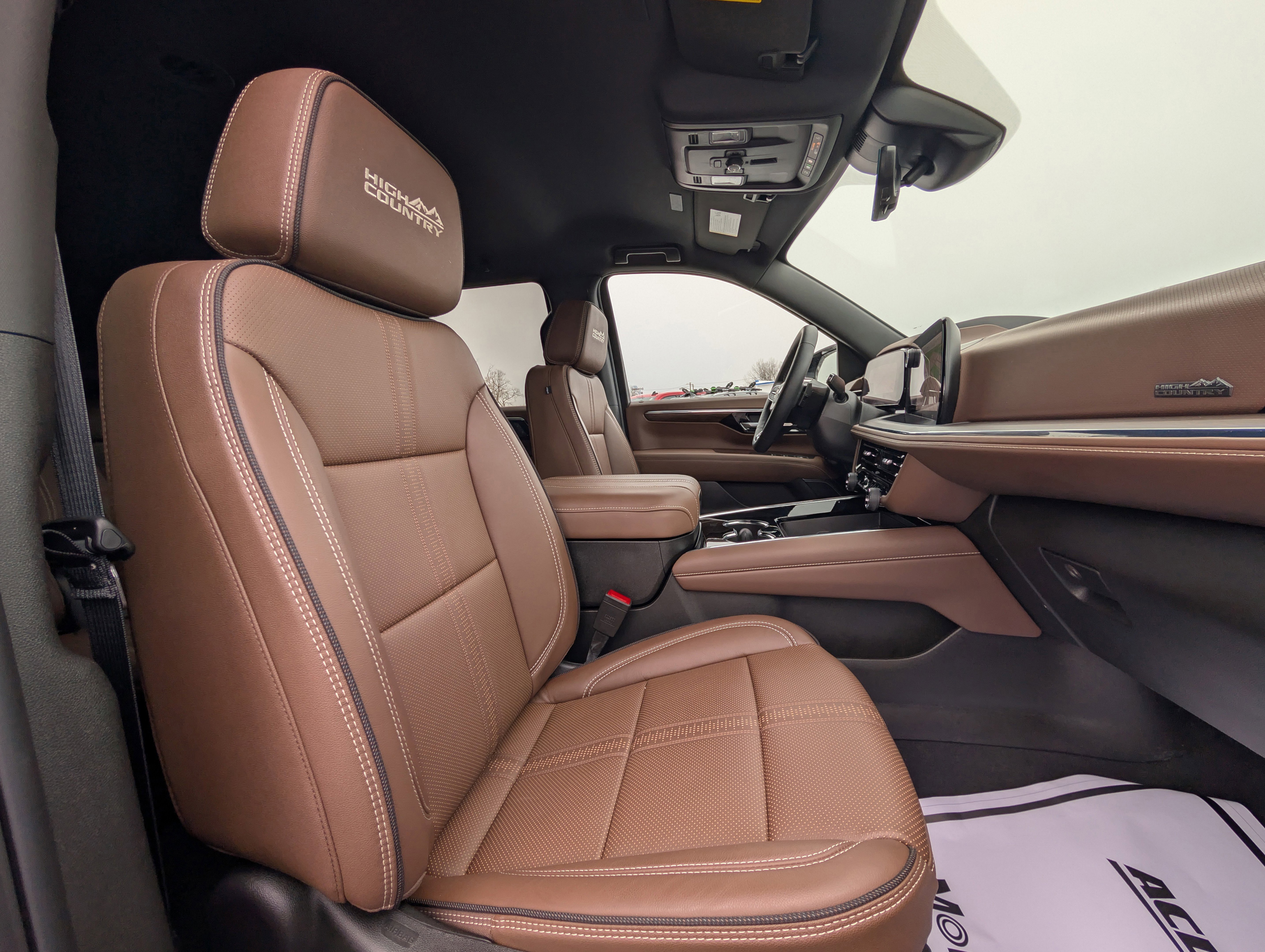 Used 2025 Chevrolet Tahoe High Country image 53