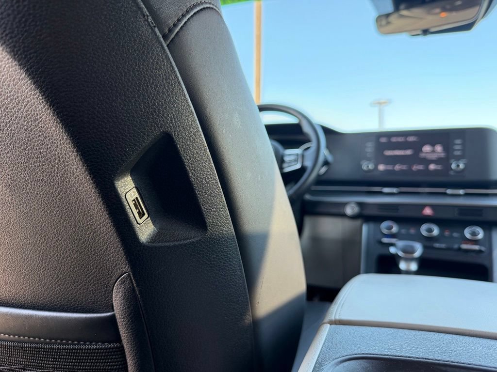 Certified 2024 Kia Carnival LX FWD image 32