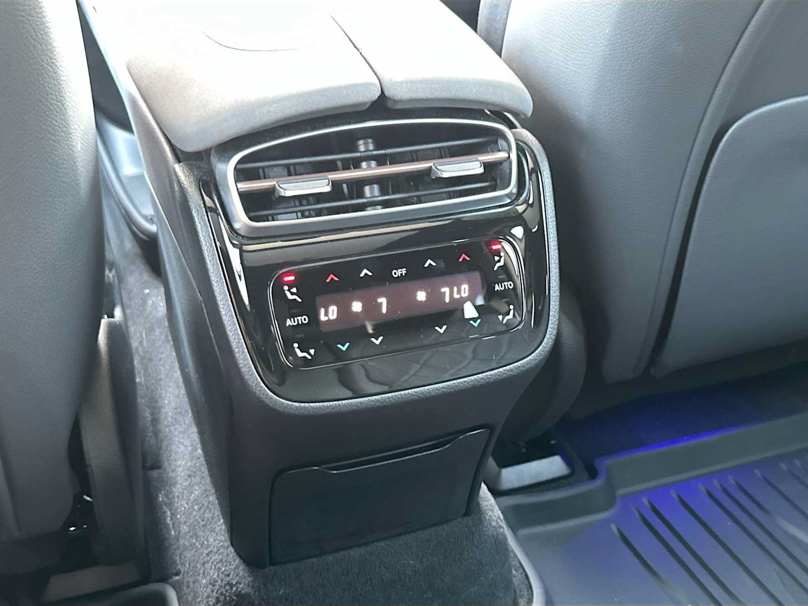 Used 2023 Mercedes-Benz EQS 580 4MATIC SUV image 27